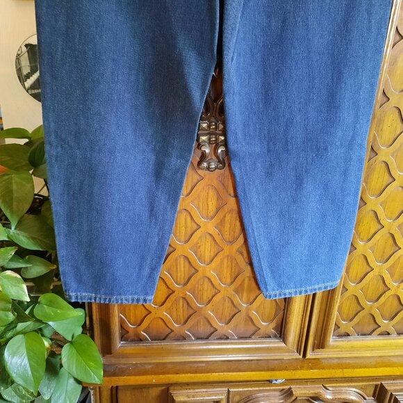 Vintage Crop High-Rise Barrel Jeans NWT! - Blue, Size 4 - Picture 11 of 16